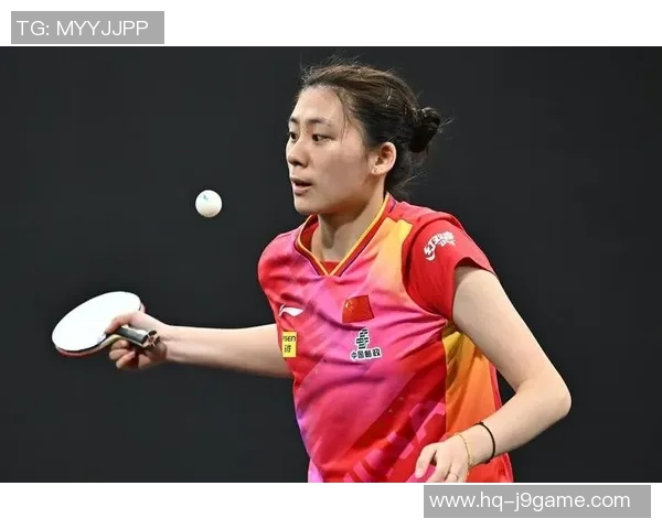 左手佩戴护腕的足球明星们如何在赛场上展现独特风采与个人魅力