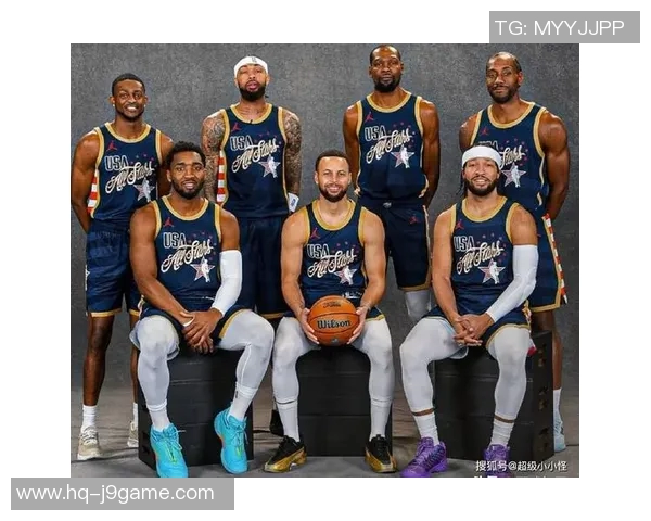 NBA篮球明星投球合照展现球场风采与团队精神的精彩瞬间 NBA篮球明星投球合照展现球场风采与团队精神的精彩瞬间